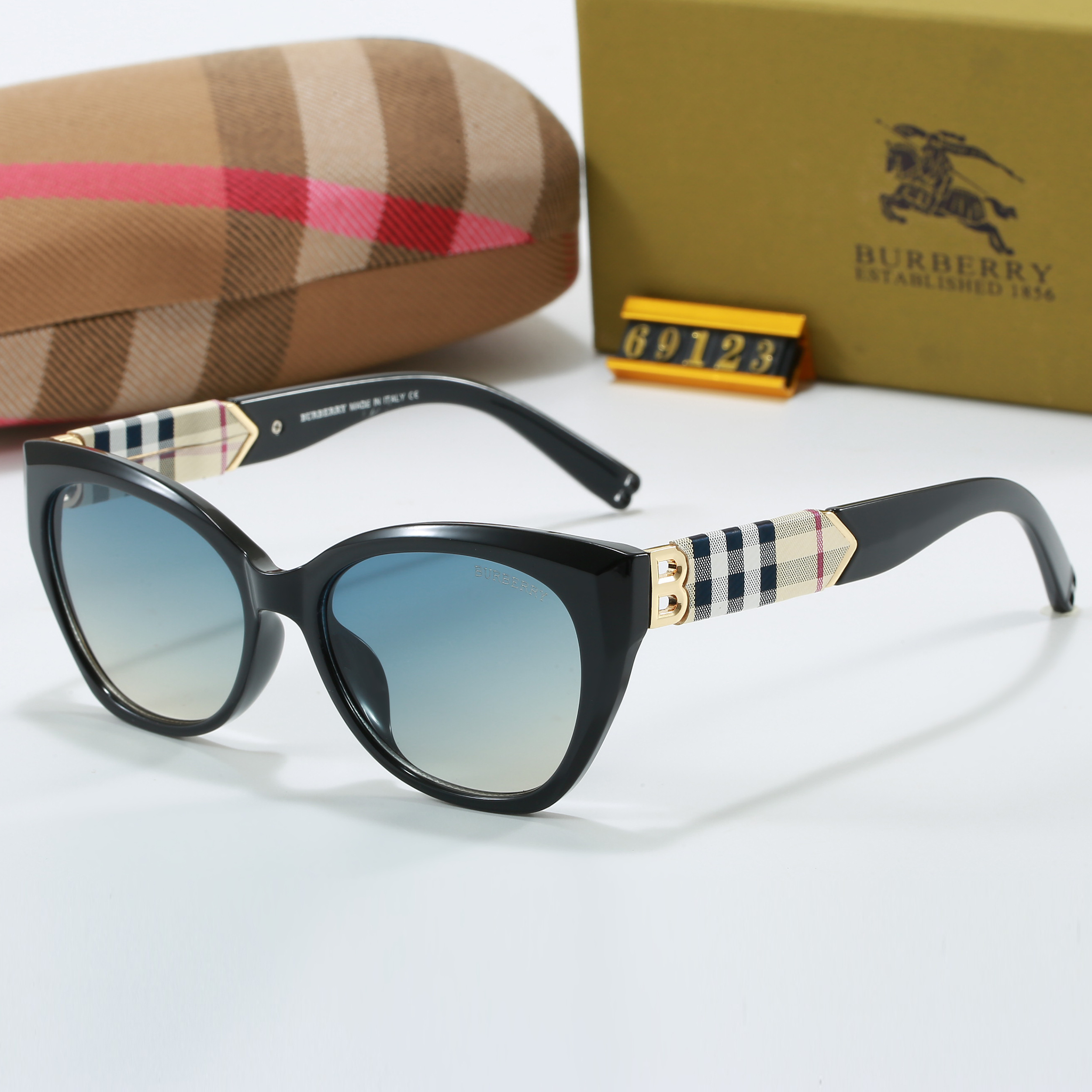 Burberry sunglasses with box 69123 - Image 3