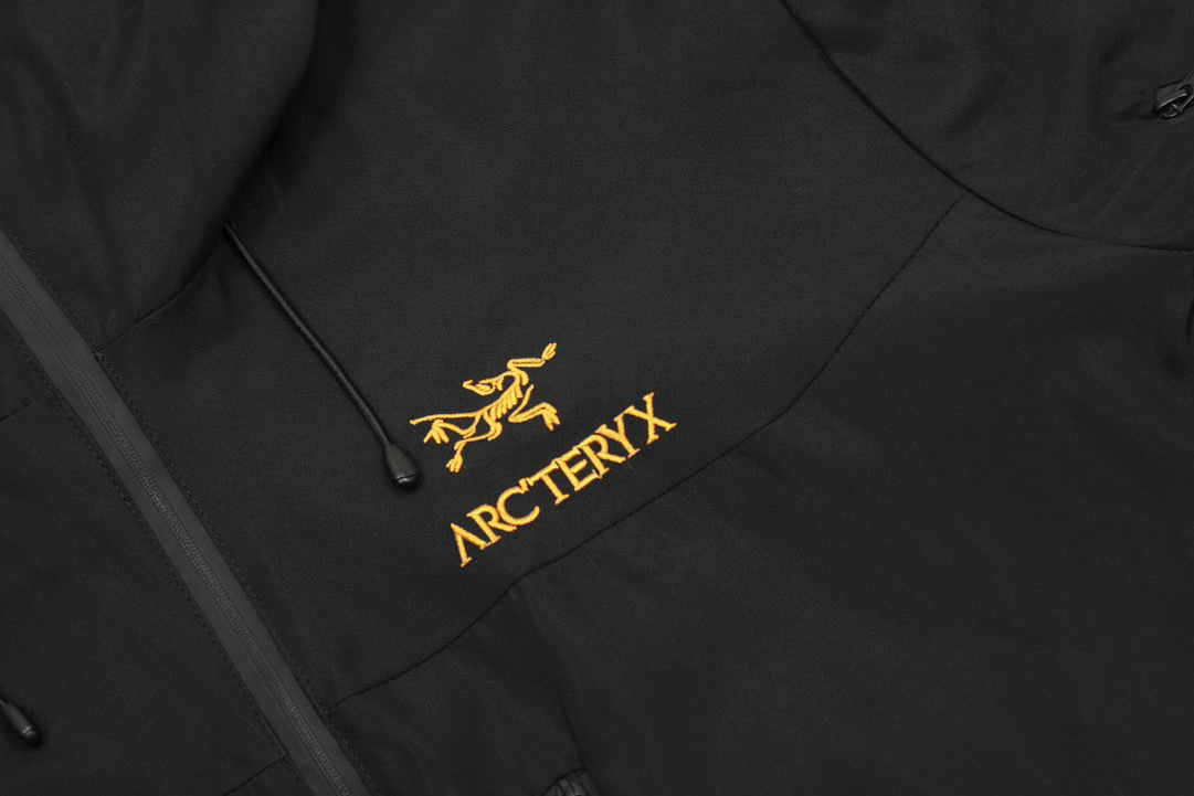 ARCTERYX Alpha SV 6th Generation GTX Outdoor Waterproof Guided Stormtrooper Jacket - Image 6