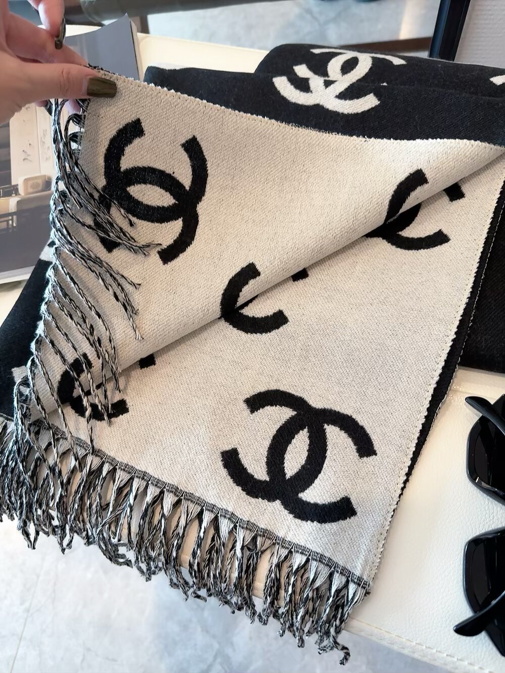Chanel cashmere scarf 1 - Image 10