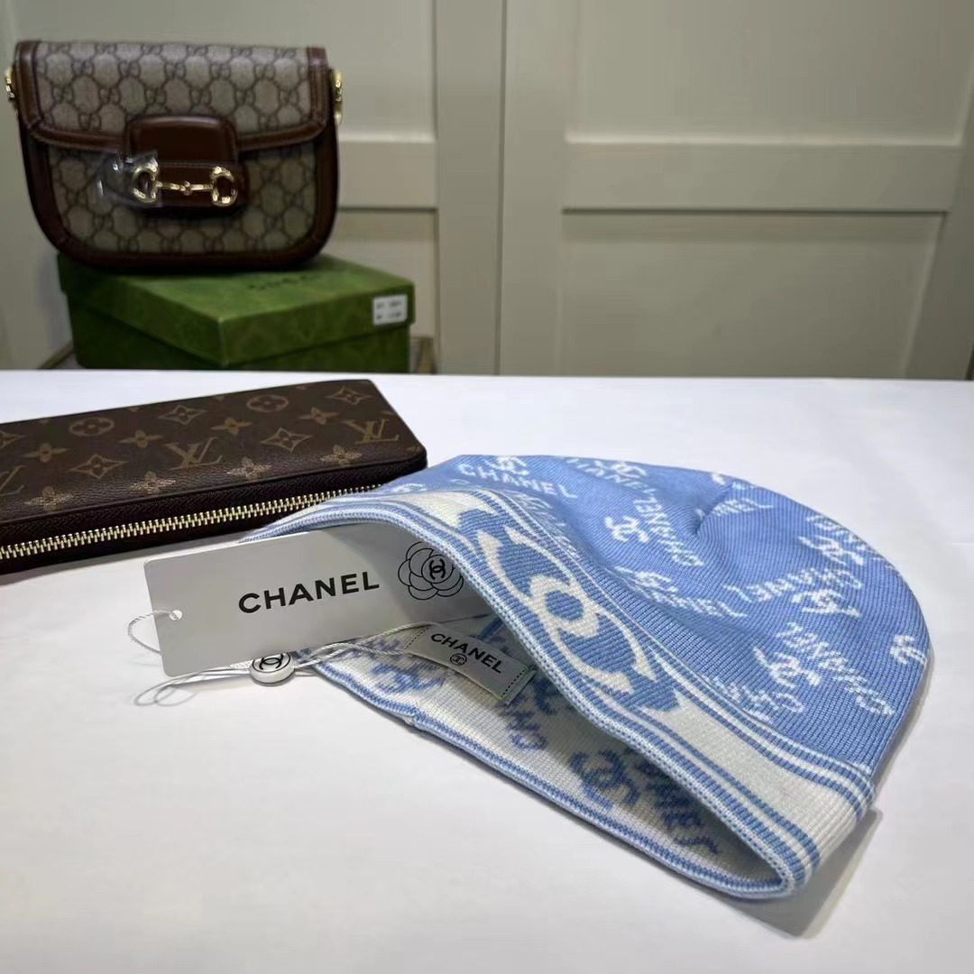 CHANEL Knitted Hat 5 - Image 2