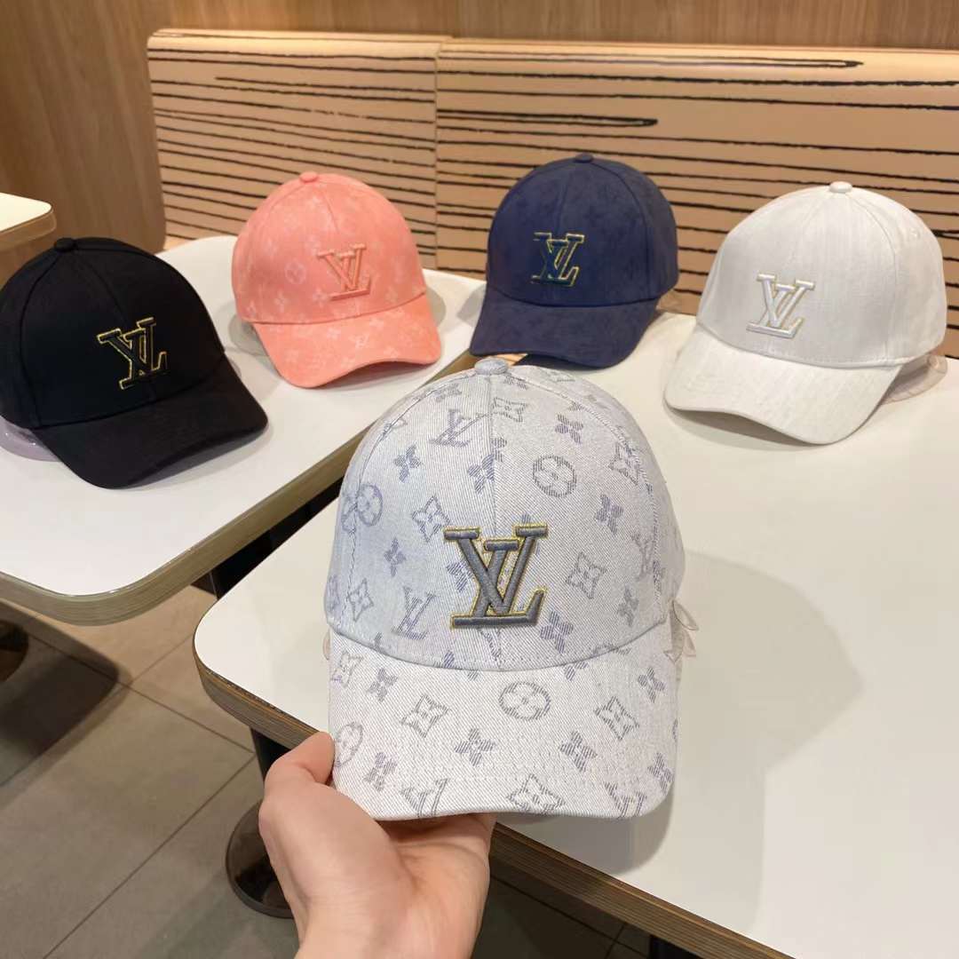 LV baseball cap - Image 4